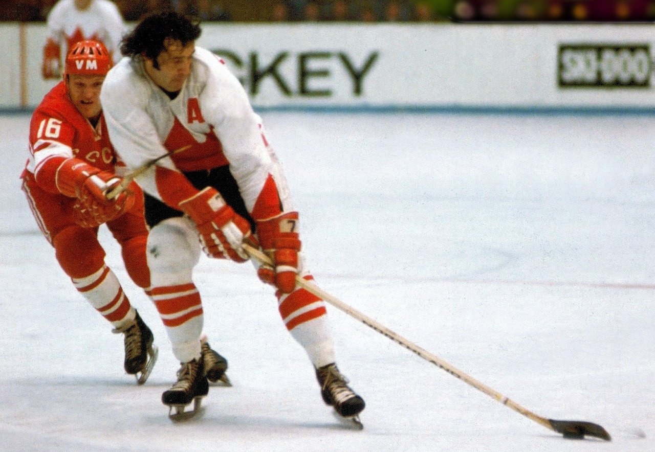 Сборная ссср по хоккею суперсерии. Суперсерия 1972 хоккей СССР Канада. Фил Эспозито суперсерия 1972. Харламов суперсерия 1972. 1977 Канада Фил Эспозито.