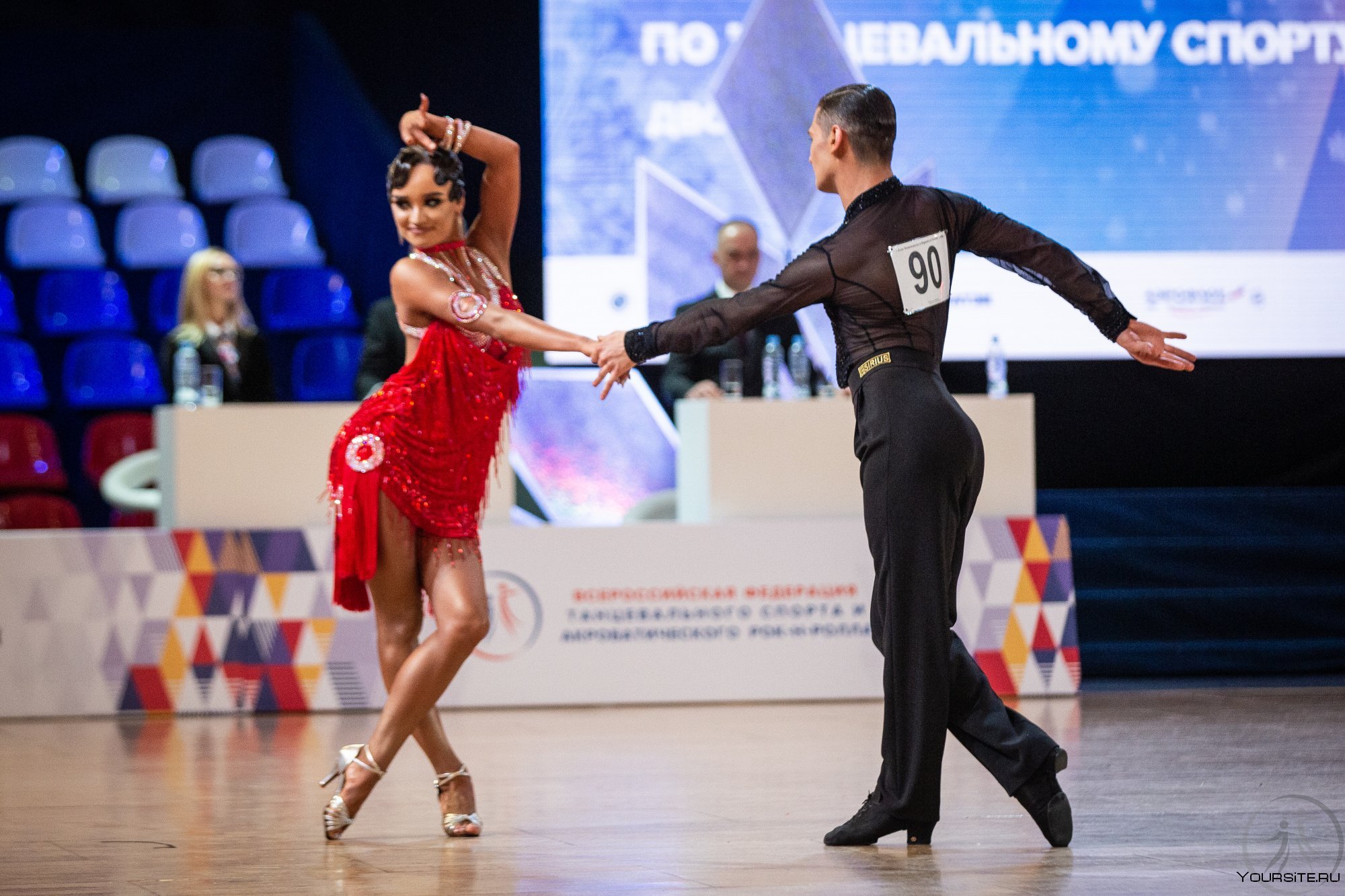База танцевальных спортсменов. Бальные танцы Чемпионат России 2022. Чемпионат России по Бальным танцам. Спортивные танцы спортсмены российские.