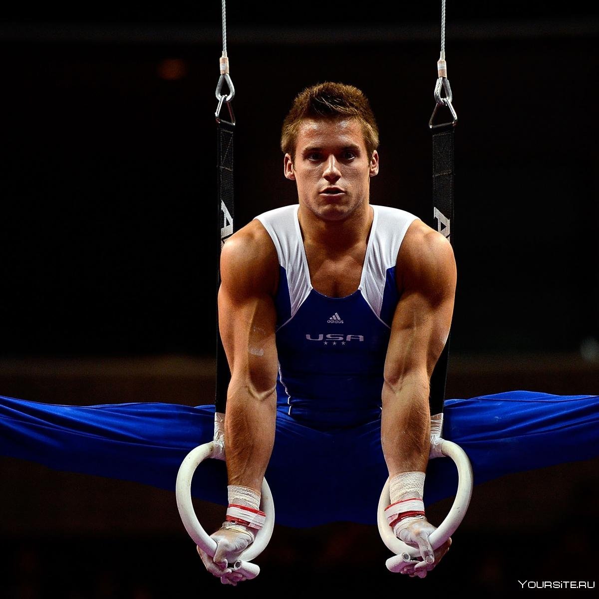Люди гимнасты. Спортивные гимнасты. Мужская гимнастика. Спортивная гимнастика мужчины. Спортивные гимнасты мужчины.