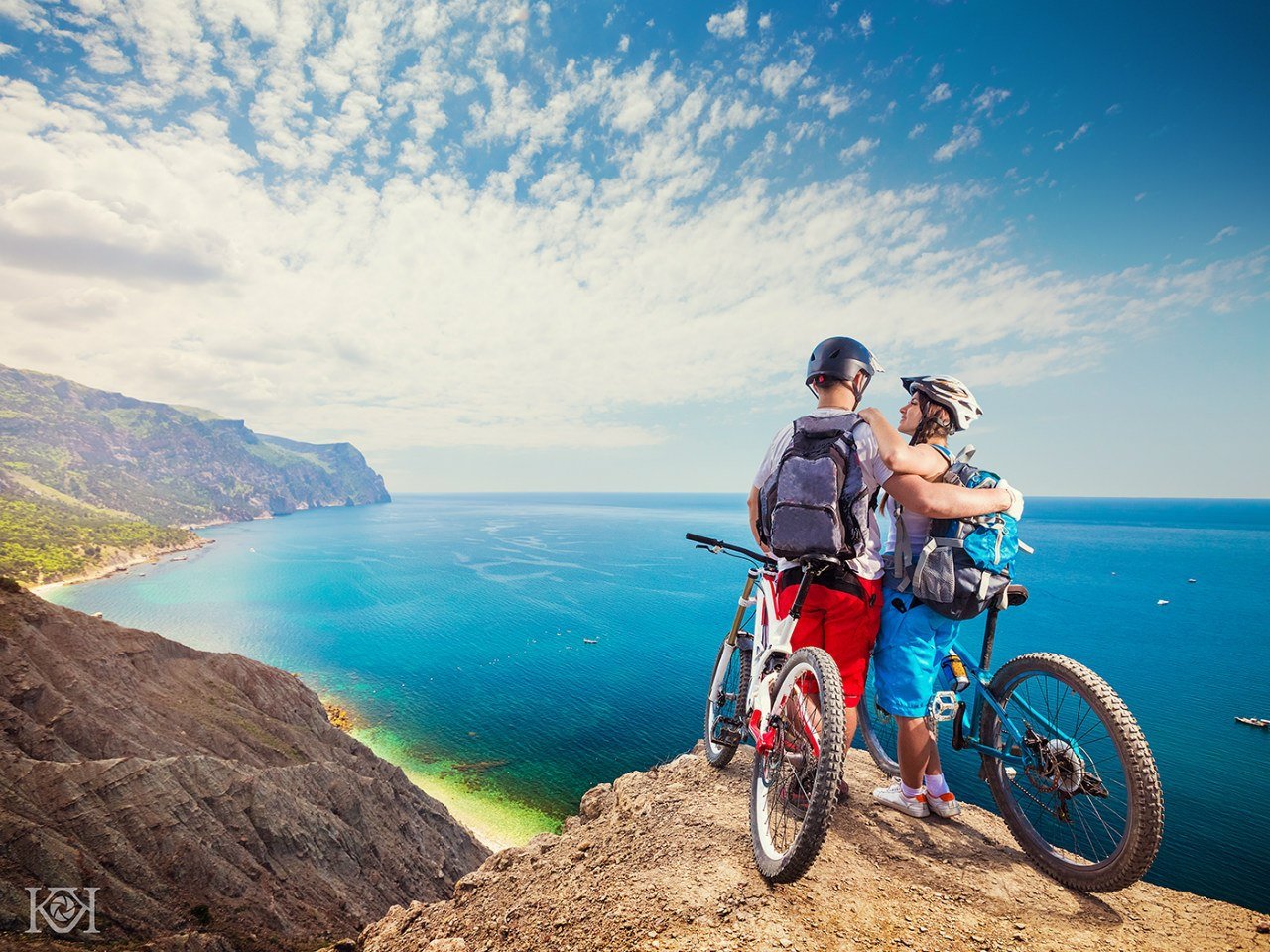Bike travel. Путешествие на велосипеде. Велосипед море. Велосипед для туризма. Велосипедный туризм.