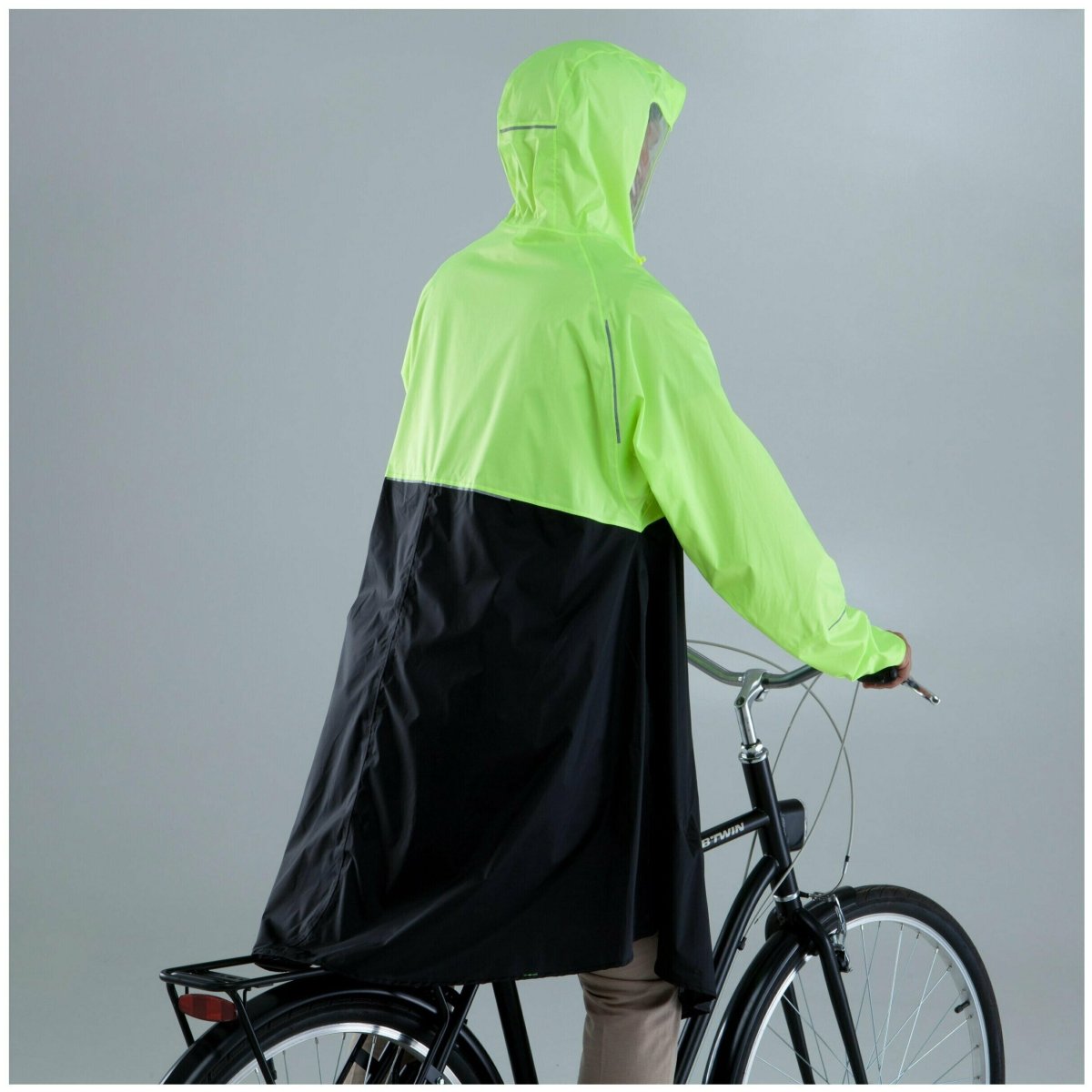 Плащ велосипедиста от дождя
