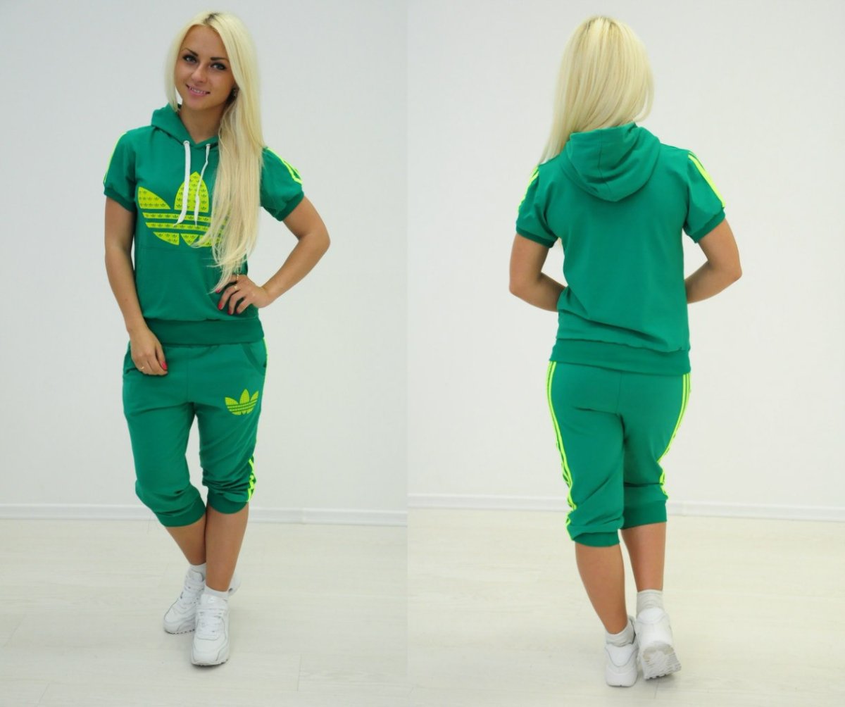 Ярко зеленый спортивный костюм женский адидас